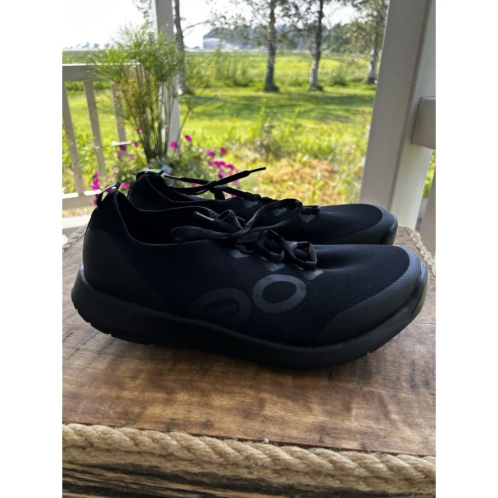 OOFOS OOmg Sport Low Black Recovery Shoes Mens 12 EU45 Lace Up Sneakers